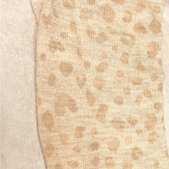 H&M Shirt Size XS EUC - Picture 4 of 5